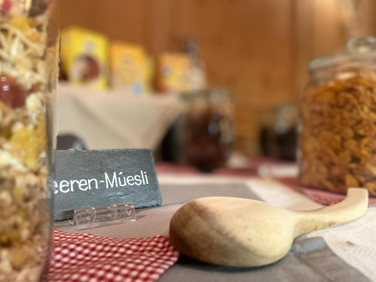 Hotel Bernina Pontresina Ngoại thất bức ảnh