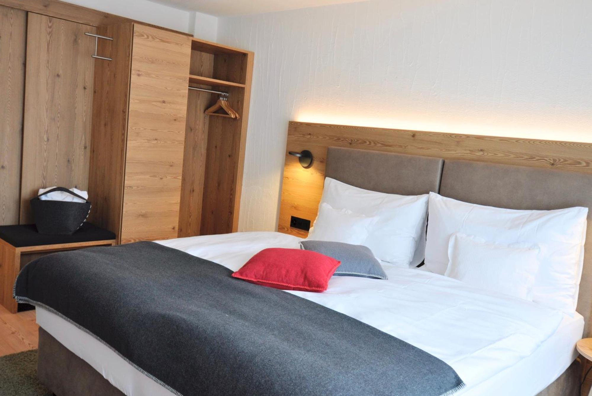 Hotel Bernina Pontresina Ngoại thất bức ảnh