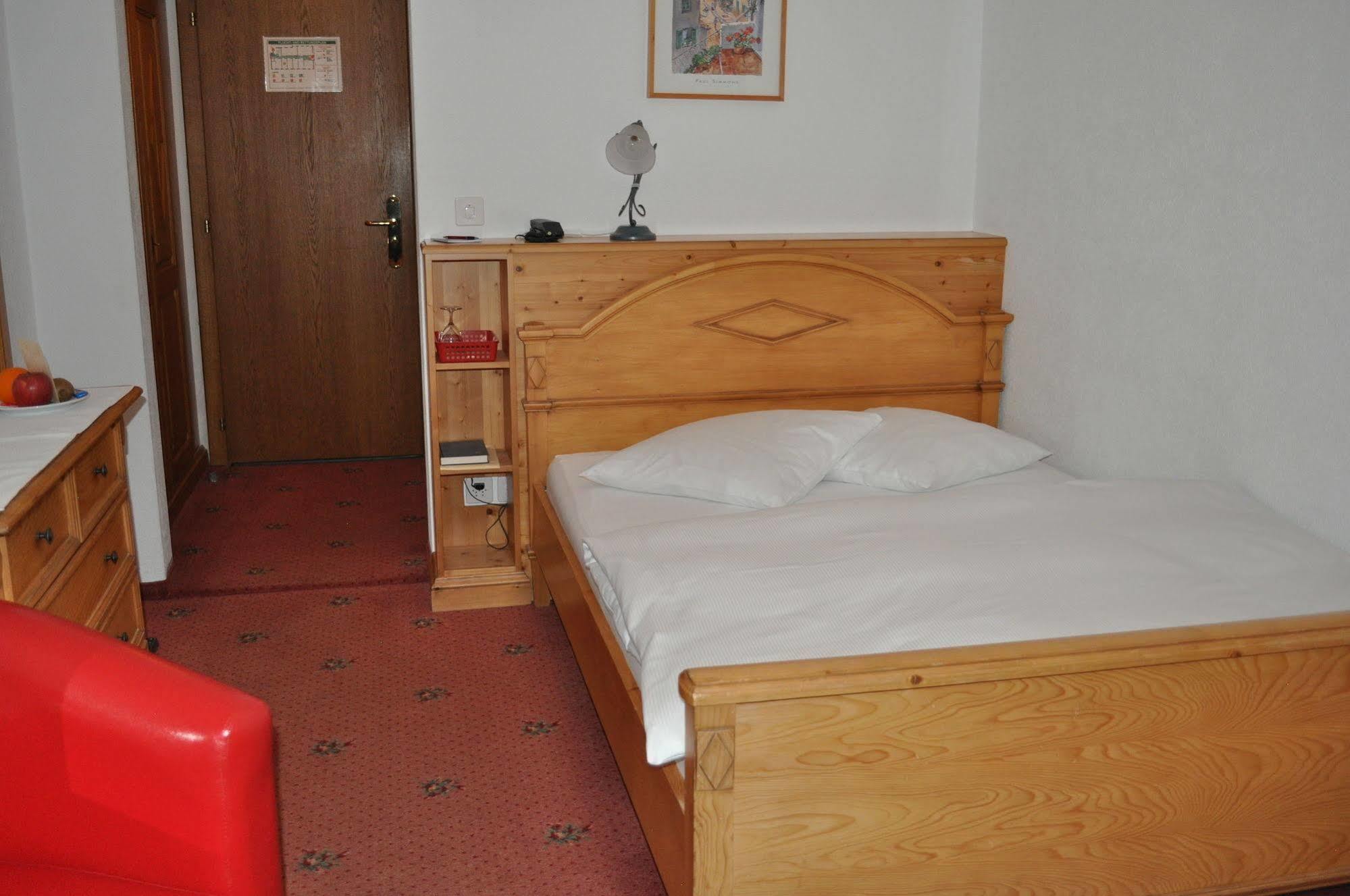 Hotel Bernina Pontresina Ngoại thất bức ảnh