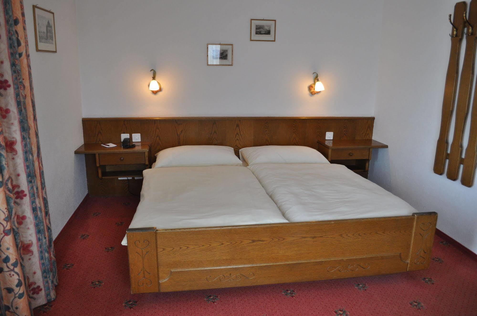Hotel Bernina Pontresina Ngoại thất bức ảnh
