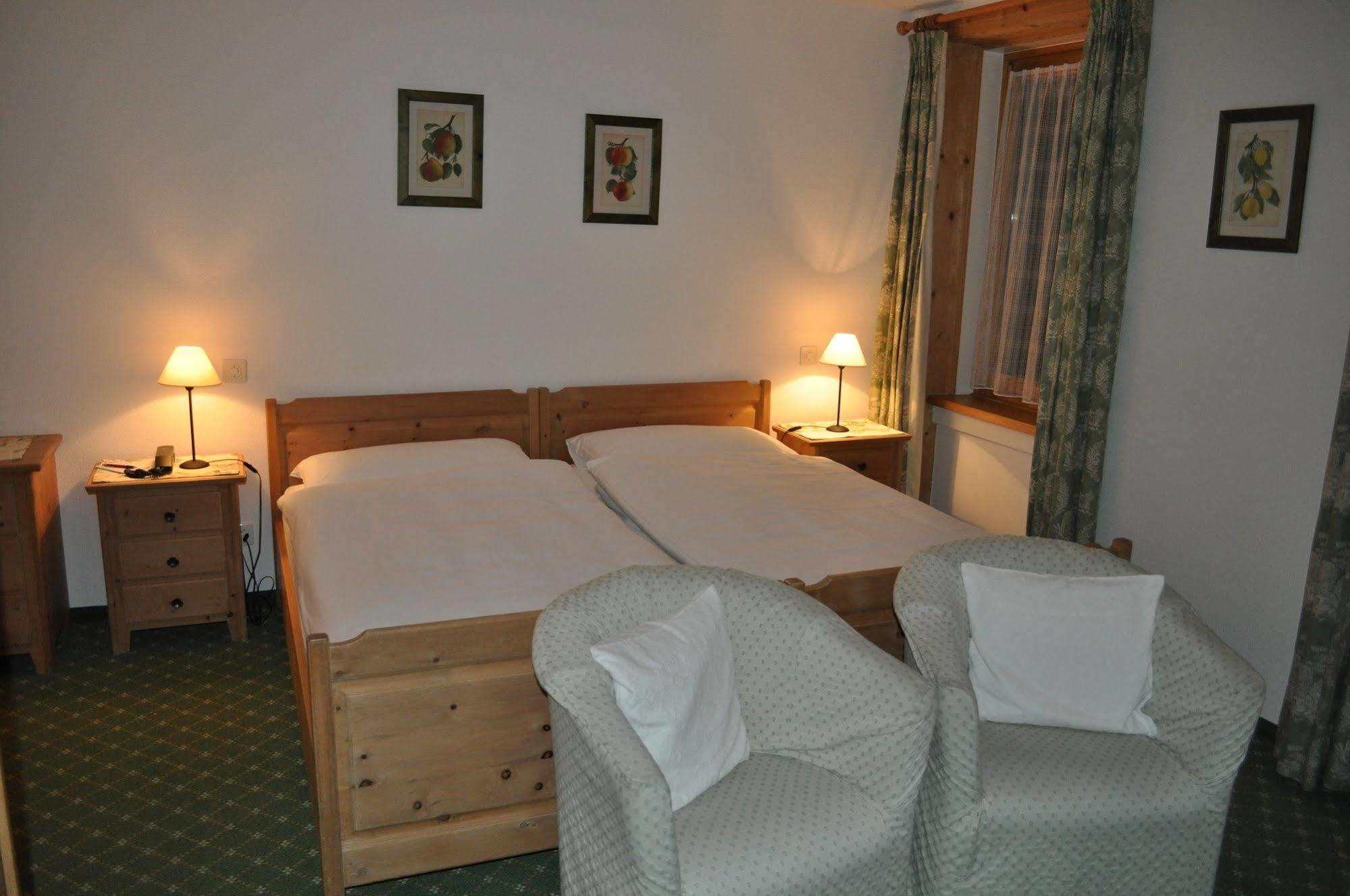 Hotel Bernina Pontresina Ngoại thất bức ảnh