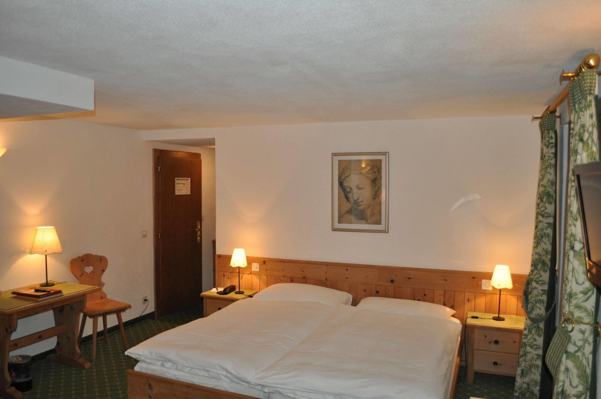 Hotel Bernina Pontresina Ngoại thất bức ảnh